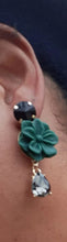 Load image into Gallery viewer, Resin Flower and Rhineston Dangle Earrings Kargo Fresh