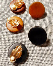Load image into Gallery viewer, Set of 2 Wooden Clip on Stud Earrings Kargo Fresh