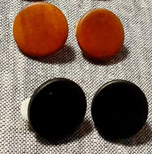 Load image into Gallery viewer, Set of 2 Wooden Clip on Stud Earrings Kargo Fresh