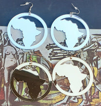 Load image into Gallery viewer, Silver Mirrored Acrylic Africa Earrings Kargo Fresh