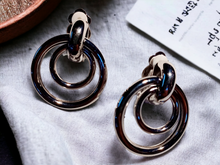 Load image into Gallery viewer, Small clip on multi hoops classic style Kargo Fresh