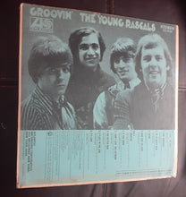 Load image into Gallery viewer, The Young Rascals - Groovin 33 RPM Lp 1967 Kargo Fresh