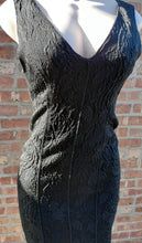Load image into Gallery viewer, Tracy Reese Black Knit Midi Dress and blazer Size 4 Kargo Fresh