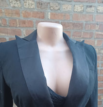 Load image into Gallery viewer, Tracy Reese Black Knit Midi Dress and blazer Size 4 Kargo Fresh