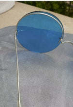 Load image into Gallery viewer, Vintage 1960s Bug Eye Chameleon Shades Kargo Fresh