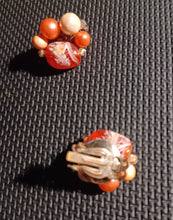 Load image into Gallery viewer, Vintage 1960s Japan glass and pearl studs Kargo Fresh
