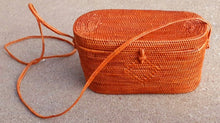 Load image into Gallery viewer, Vintage 1970s Rattan Hamper Purse Kargo Fresh