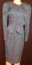 Load image into Gallery viewer, Vintage 1980s Era Adrianna Papell Silk Career Suit Size 8 Kargo Fresh