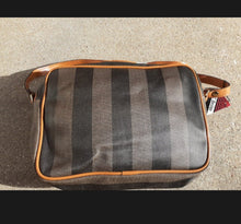 Load image into Gallery viewer, Vintage 1980s Faux Leather Shoulder Bag Kargo Fresh