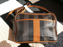 Load image into Gallery viewer, Vintage 1980s Faux Leather Shoulder Bag Kargo Fresh
