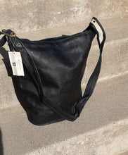 Load image into Gallery viewer, Vintage 1980s Genuine Leather XL Hobo Bucket Bag Kargo Fresh