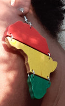 Load image into Gallery viewer, Vintage Africa Wooden Earrings Kargo Fresh