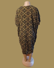 Load image into Gallery viewer, Vintage African Nile Queen Midi Kaftan One Size Kargo Fresh