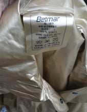 Load image into Gallery viewer, Vintage Betmar Gold Raincoat L Kargo Fresh