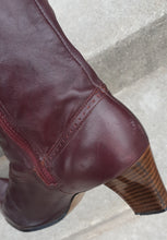 Load image into Gallery viewer, Vintage Cobbies Hippie Leather Boots Size 8.5 Kargo Fresh