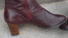 Load image into Gallery viewer, Vintage Cobbies Hippie Leather Boots Size 8.5 Kargo Fresh