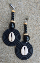 Load image into Gallery viewer, Vintage Cowrie shell wide belt choker and handmade earrings set Kargo Fresh