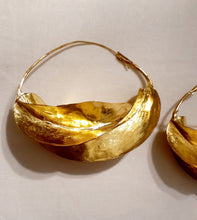 Load image into Gallery viewer, Vintage Fulani Tribal Brass Hoop Earrings Kargo Fresh
