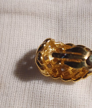 Load image into Gallery viewer, Vintage Gold basket weave shrimp clip on earrings Kargo Fresh