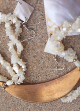 Load image into Gallery viewer, Vintage Handmade Sea Shell and Abalone Necklace Set Kargo Fresh