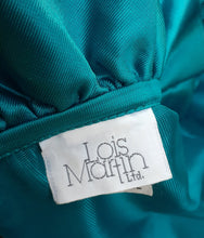 Load image into Gallery viewer, Vintage Lois Martin Robe Large Kargo Fresh