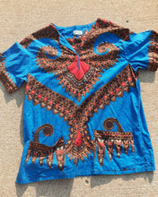 Load image into Gallery viewer, Vintage Mens Dashiki Size S/M Kargo Fresh