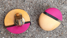 Load image into Gallery viewer, Vintage Modern Design Wooden Clip On Earrings Kargo Fresh