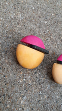 Load image into Gallery viewer, Vintage Modern Design Wooden Clip On Earrings Kargo Fresh
