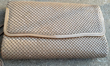 Load image into Gallery viewer, Vintage Nude Mesh Metal Clutch (1980s) Kargo Fresh