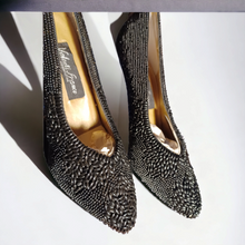 Load image into Gallery viewer, Vintage Valenti Franco Heels 7 Kargo Fresh