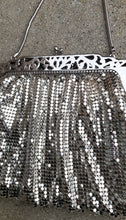 Load image into Gallery viewer, Vintage Whiting & Davis 1950s Era Metal Mesh Purse Kargo Fresh