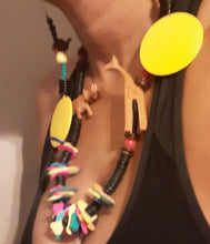 Load image into Gallery viewer, Vintage Wooden Necklace Set Kargo Fresh