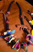 Load image into Gallery viewer, Vintage Wooden Necklace Set Kargo Fresh