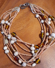 Load image into Gallery viewer, Vintage Wooden and Pearl Necklace Set Kargo Fresh