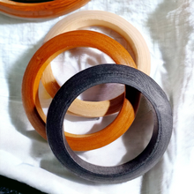 Load image into Gallery viewer, Vintage chunky bangle set of 3 for small wrist Kargo Fresh