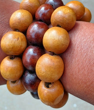 Load image into Gallery viewer, Vintage chunky bead bracelet set of 3 Kargo Fresh