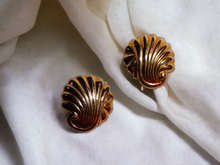 Load image into Gallery viewer, Vintage chunky clip on gold sea shell studs Kargo Fresh
