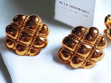 Load image into Gallery viewer, Vintage chunky clip on gold studs Kargo Fresh