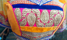 Load image into Gallery viewer, Vintage handmade Silk Indian Choli Size Small Kargo Fresh