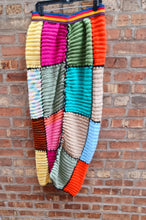 Load image into Gallery viewer, Vintage handmade crochet jogging pants L/XL Kargo Fresh