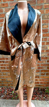 Load image into Gallery viewer, Vintage ladies Reversable Satin Kimono Robe L Kargo Fresh