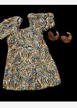 Load image into Gallery viewer, Vintage style kaftan dress and matching earrings new free size Kargo Fresh