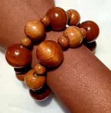 Load image into Gallery viewer, Vintage wooden Bangle Set of 2 and matching earrings Kargo Fresh