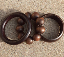 Load image into Gallery viewer, Vintage wooden Bangle Set of 3 Kargo Fresh