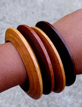 Load image into Gallery viewer, Vintage wooden Bangle Set of 4 Kargo Fresh