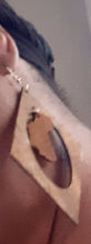 Load image into Gallery viewer, Wooden Africa Earrings Kargo Fresh