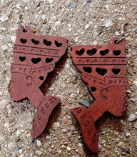 Load image into Gallery viewer, Wooden Queen Nefertiti Earrings Kargo Fresh