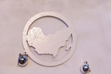 Load image into Gallery viewer, Wooden Rbg  Africa Clip on Earrings Kargo Fresh