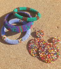 Load image into Gallery viewer, Vintage Maasai Tribal bracelet and Earrings set