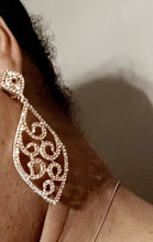 Load image into Gallery viewer, Blingy Runway Rose Gold Metal Rhinestone Clip On Earrings